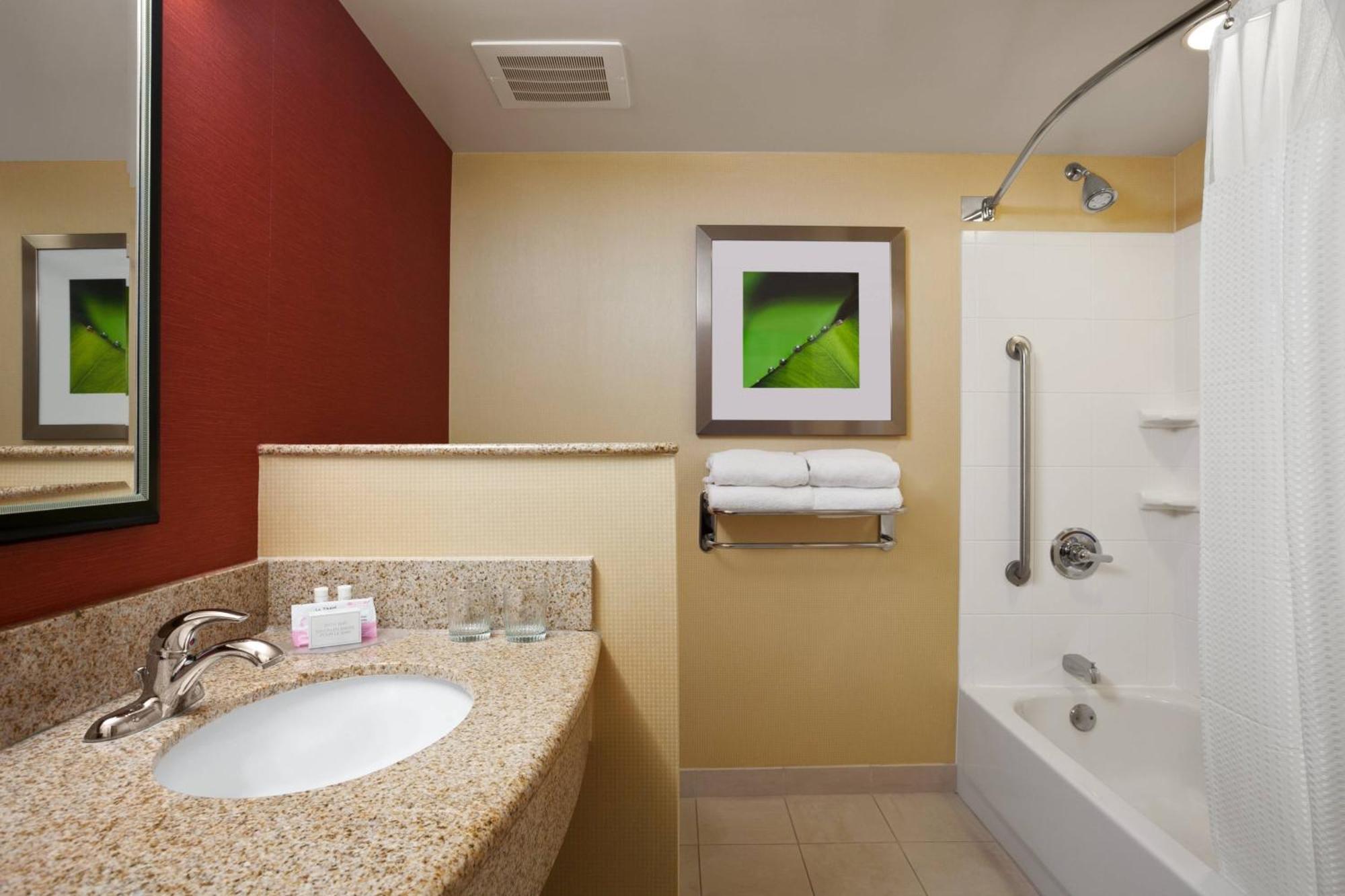 Sonesta Essential Junction Hotel Junction City